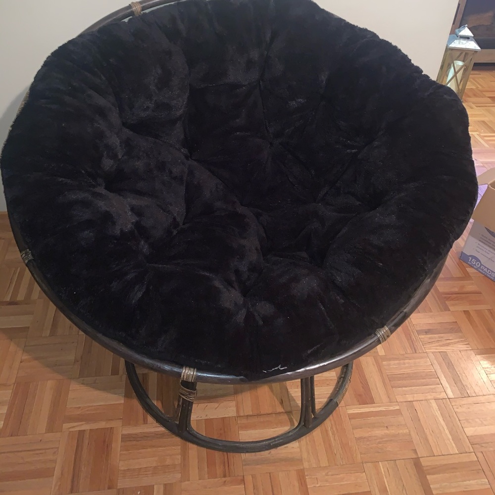 Moon chair
